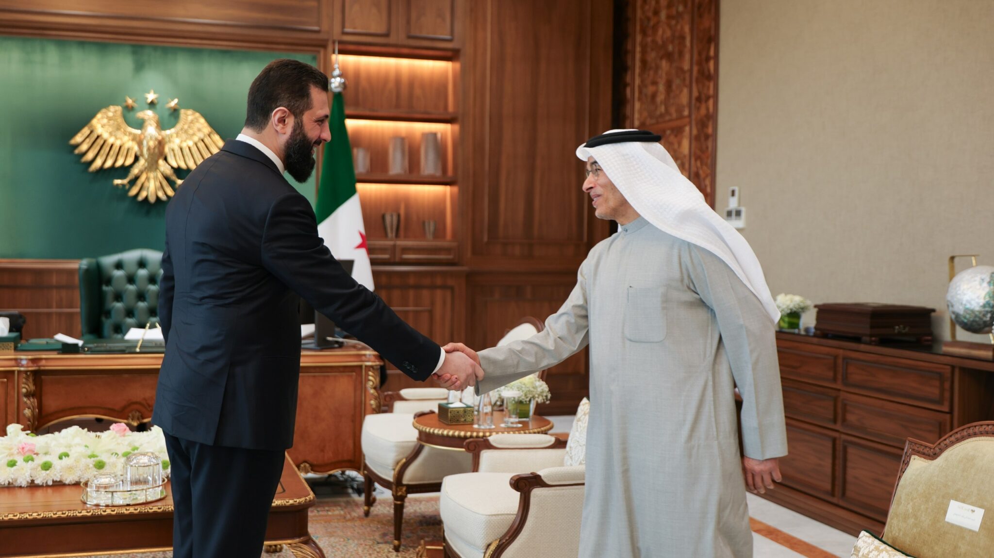 سوريا تستعيد ثقة المستثمر العربي.. الرئيس الشرع يستقبل محمد العبار في دمشق لبحث شراكات استثمارية في التطوير العقاري والبنية التحتية