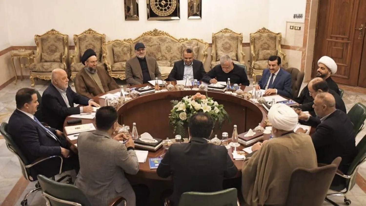 العراق: حكومة الزيدي تشق الإطار.. المالكي والعامري والفياض يتحركون لتأسيس جبهة شيعية جديدة