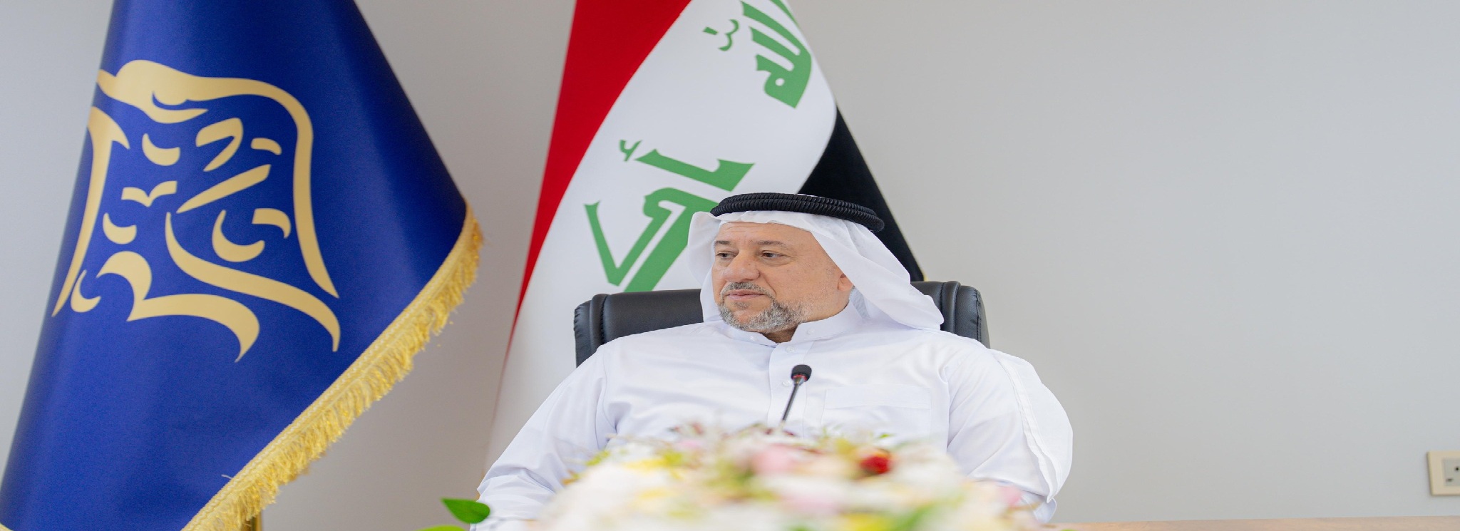العراق: زعيم سني بارز يدعو لتحقيق مستقل في المقابر الجماعية ويحذر من طمس الأدلة.. 
الخنجر: الآلاف اختفوا.. والدولة مطالبة بالإجابة