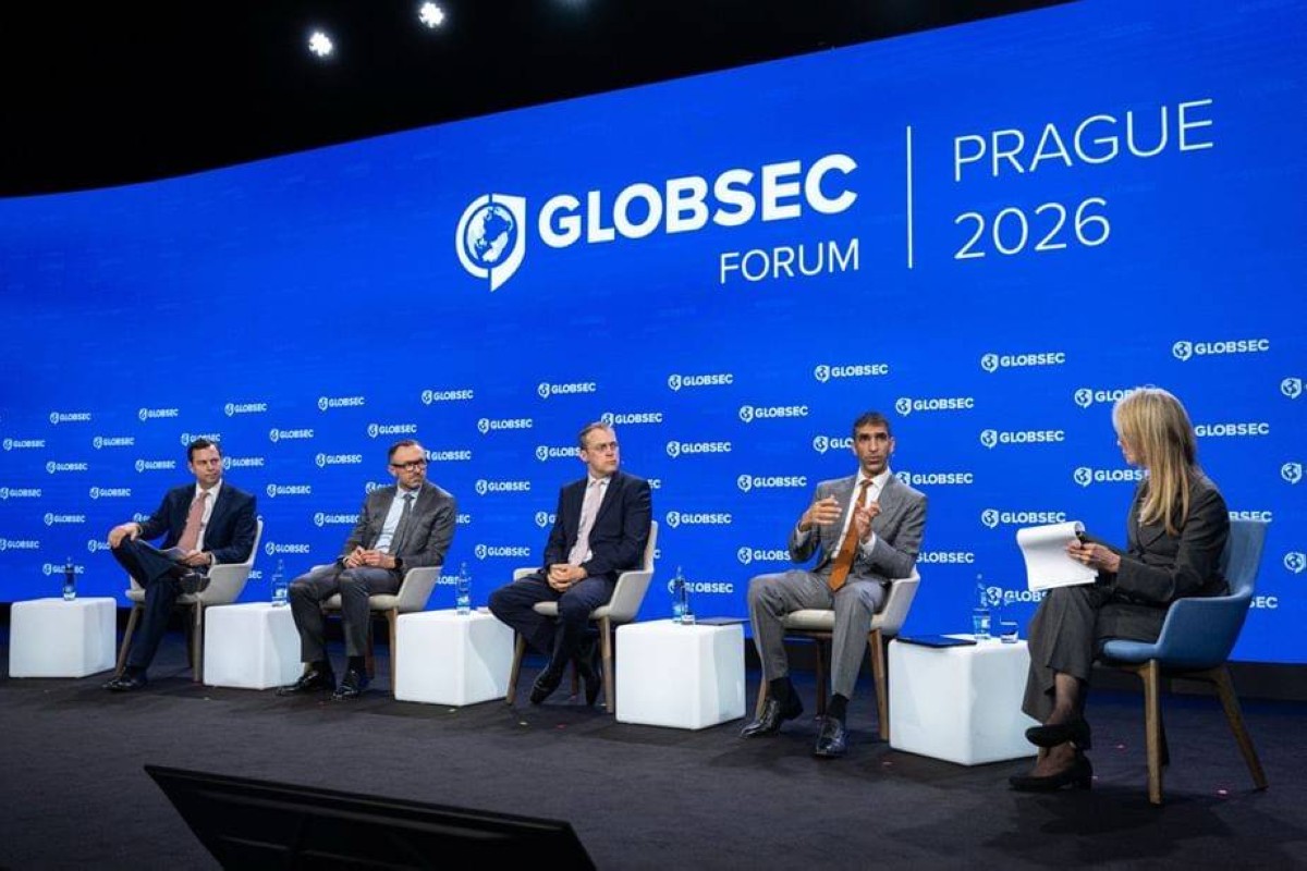 الإمارات تستعرض في براغ تجربتها الناجحة بتخطي تحديات العدوان الإيراني الإرهابي على تجارتها الخارجية