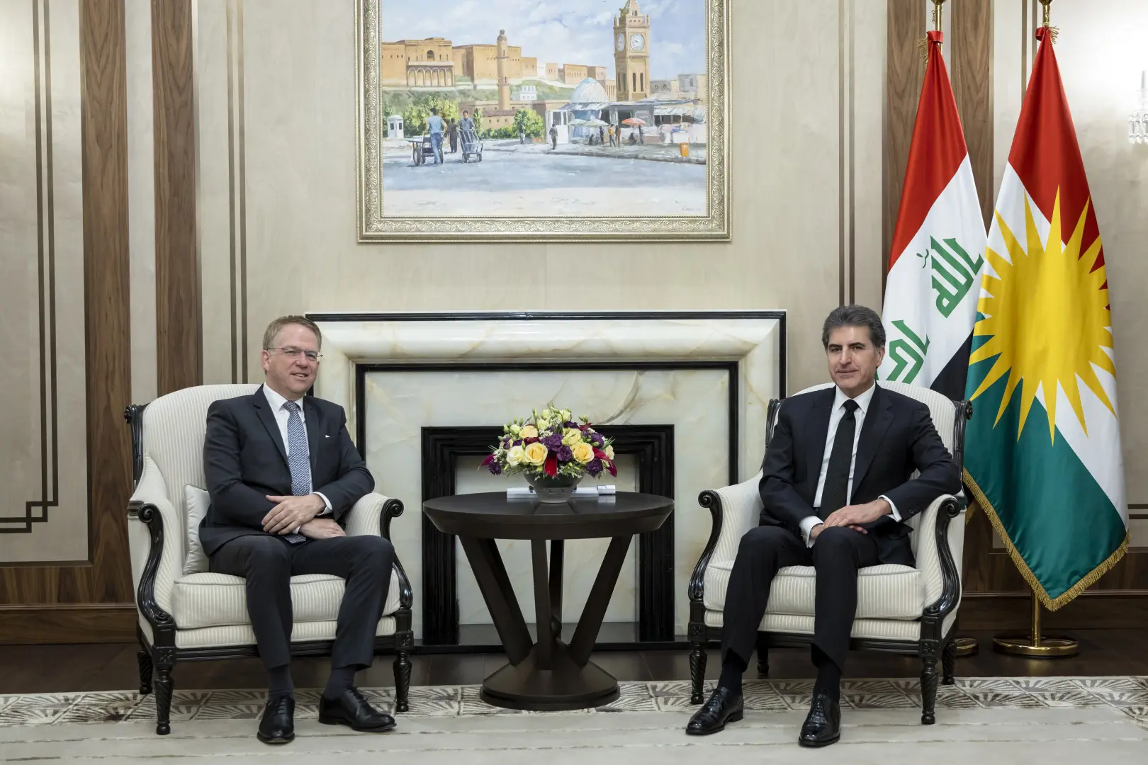 فرنسا تدخل على خط بغداد وأربيل.. ونيجيرفان يؤكد: الحوار هو الحل