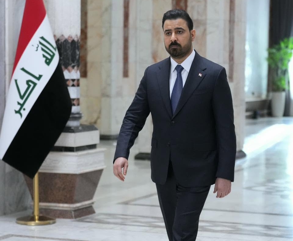 دعوة من ترامب تفتح أكبر حوار عراقي ـ أمريكي منذ سنوات
الزيدي إلى واشنطن بحقيبة ثقيلة.. 
الأمن مقابل الاستثمار وصندوق نفطي بمليارات الدولارات