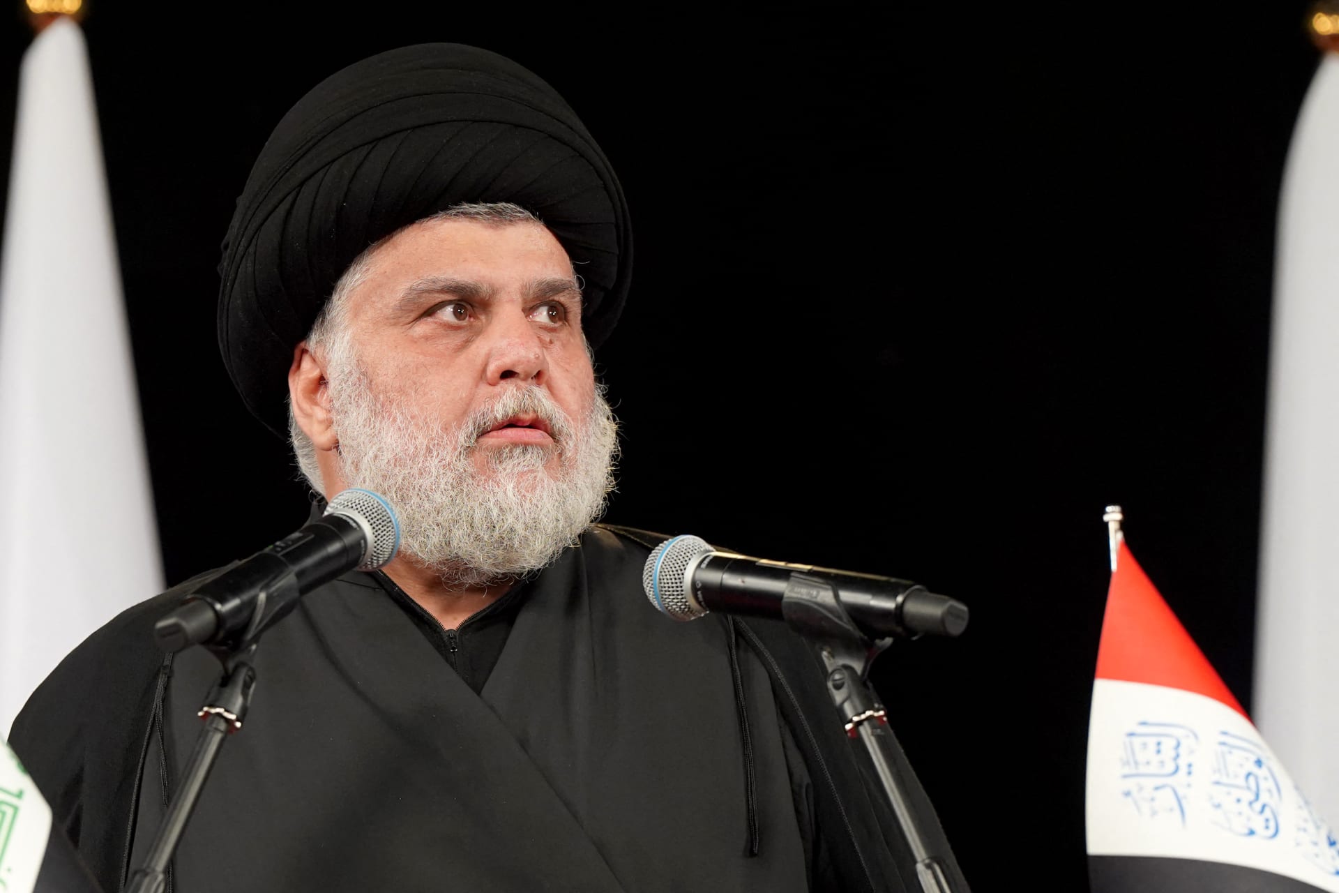 الصدر يبعث رسالة مباشرة الى الحرس الثوري الإيراني:
ضربكم للعراق (محزن)