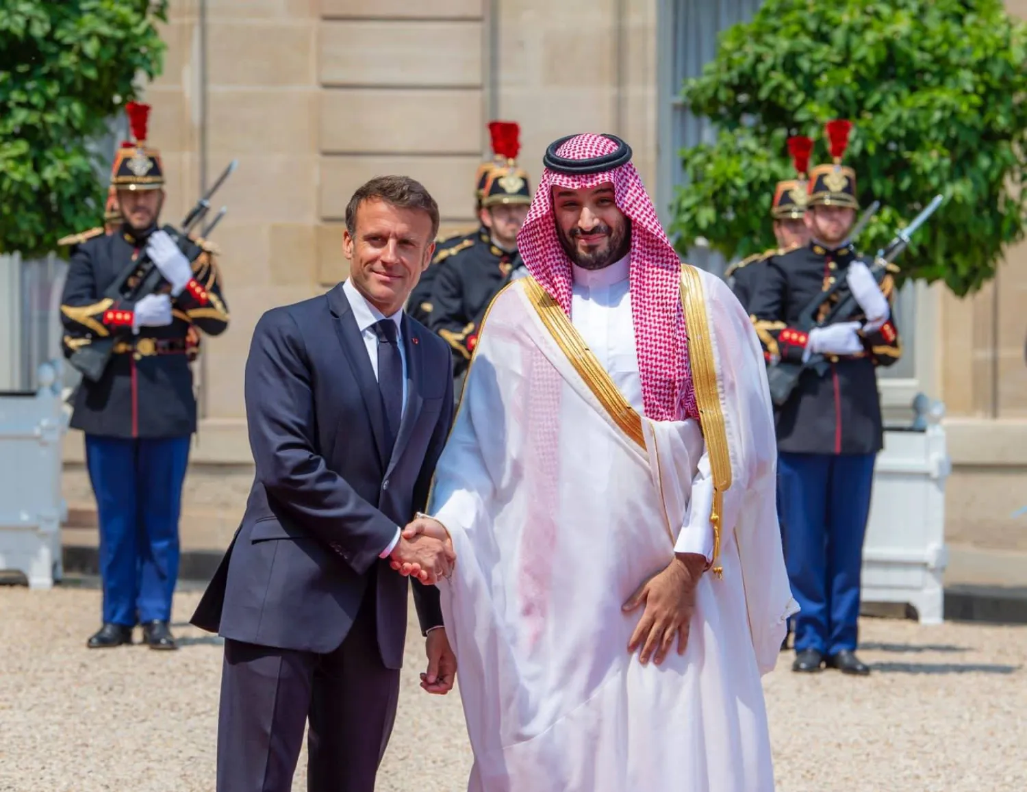 محمد بن سلمان في باريس..
الرياض وباريس تنقلان الشراكة من الصفقات إلى صناعة المستقبل