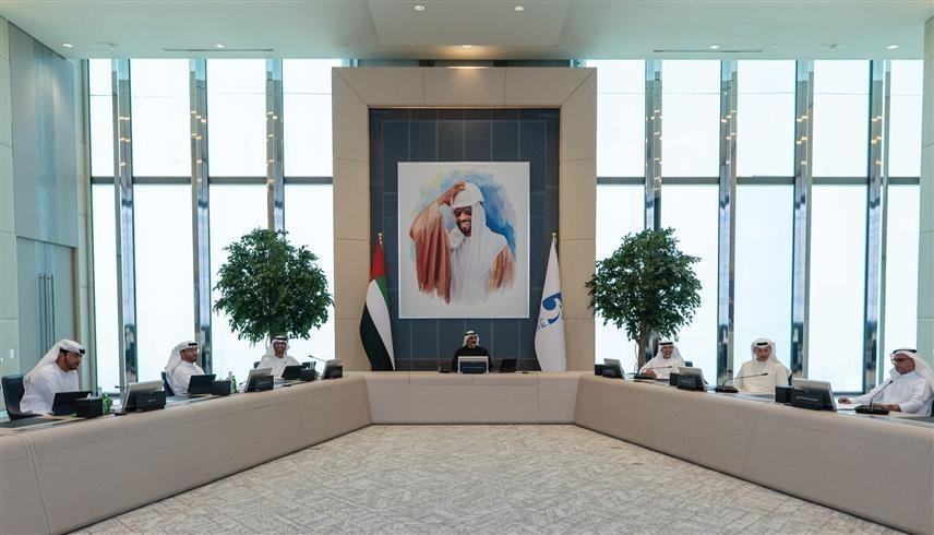 كيف تحولت الإمارات إلى الخيار الأول عالمياً لتعويض نقص إمدادات الطاقة؟