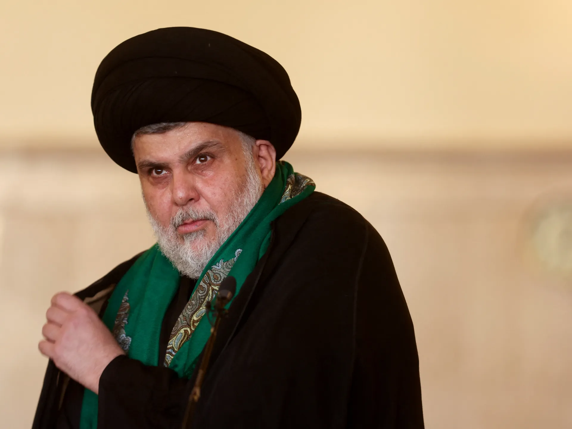 الصدر قبل عشرة أيام من موعد الانسحاب:
لا تدخل أميركياً ولا إقليمياً في العراق بعد 30 أيلول