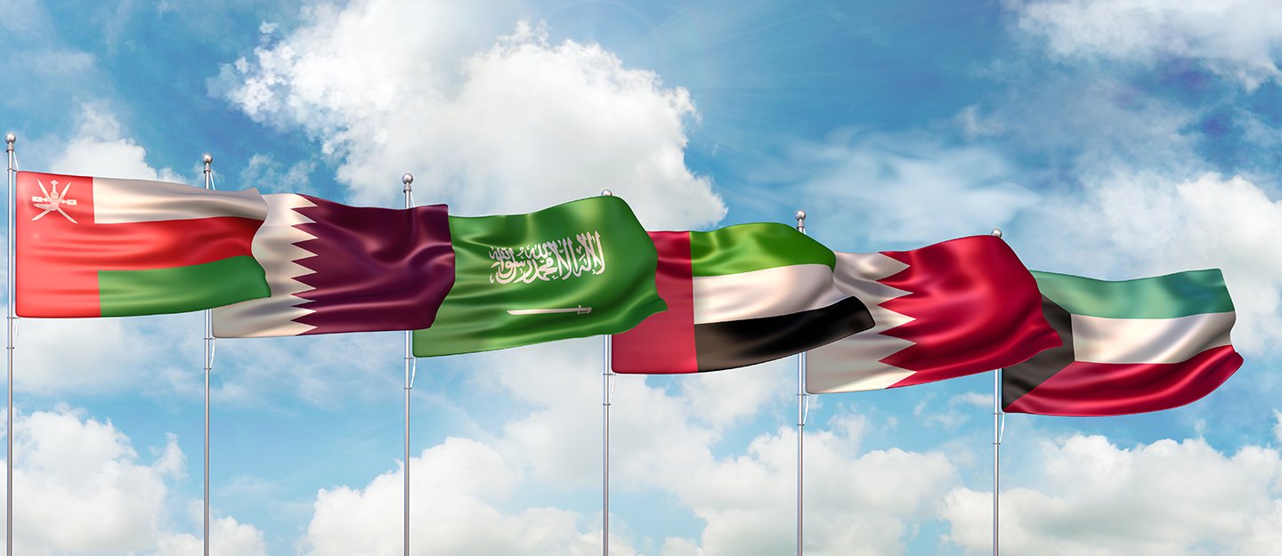 الخليج يبحث عن (عقلية جديدة) مع إيران..
الإمارات وقطر تدفعان نحو نظام أمني مختلف