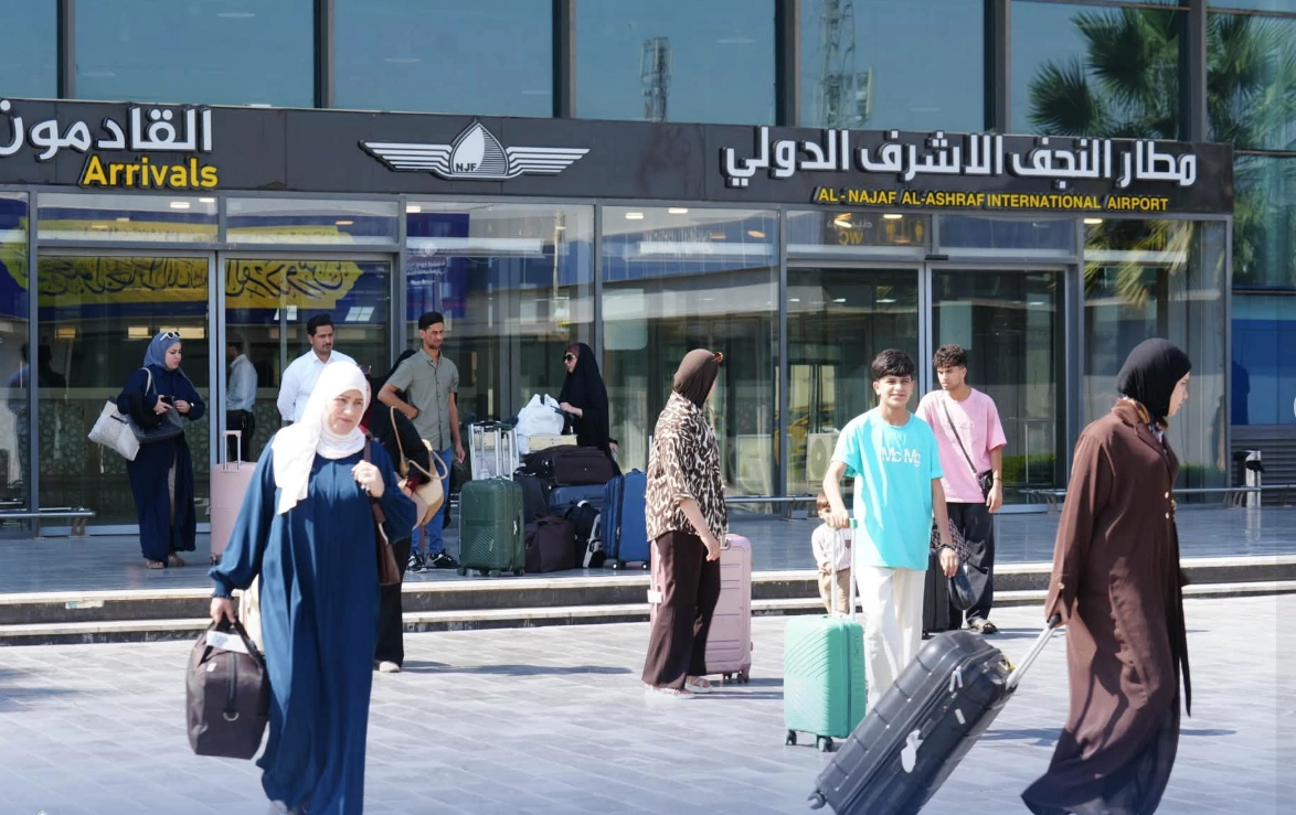  تضارب في بغداد حول الرحلات الإيرانية..
السفير يعد بفتح النجف خلال 24 ساعة والمطار يقول: لم يصلنا أمر بالاستئناف