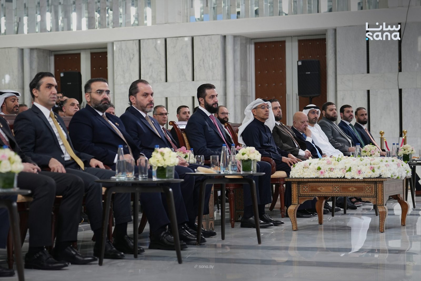 الشرع يشهد دخول (إيغل هيلز) الإماراتية إلى دمشق واللاذقية
