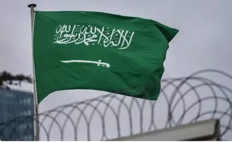 إنذارات احترازية في مدن عدة..
السعودية تعترض صواريخ حوثية باتجاه الطائف وينبع