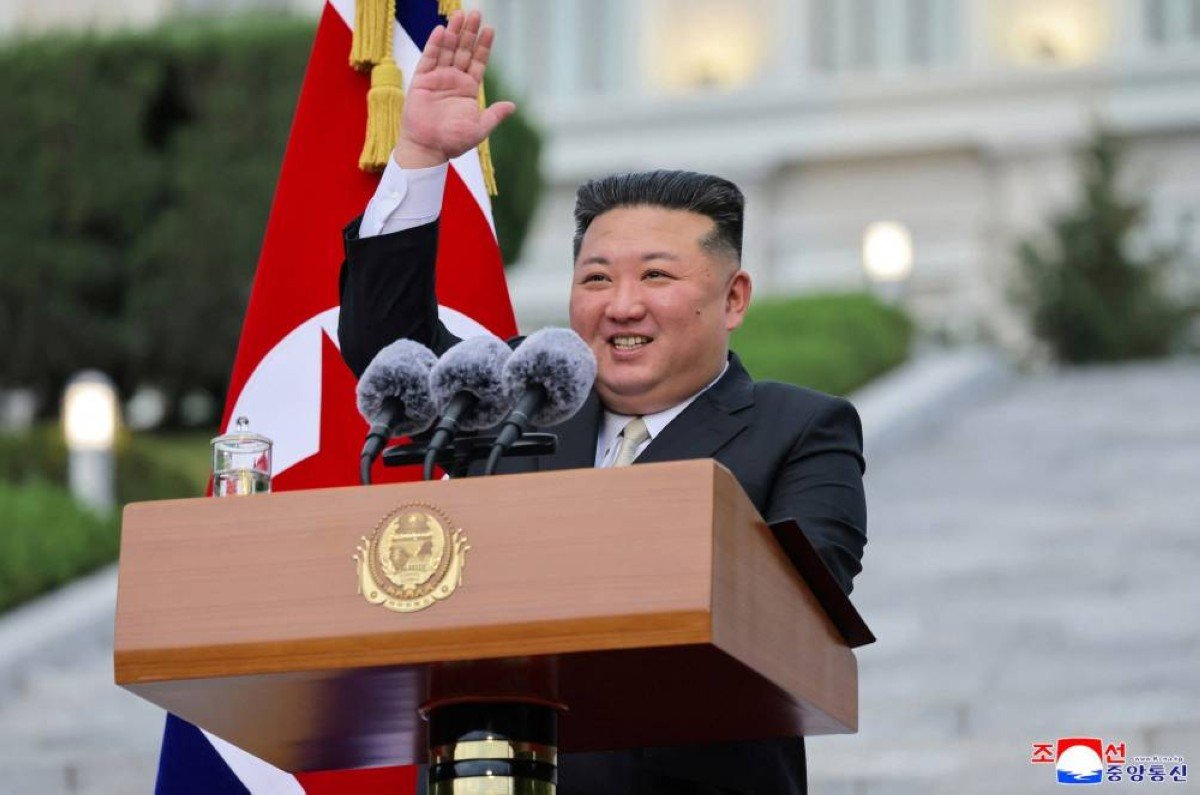 كيم جونغ أون يعبر جسراً جديداً إلى الصين..
بكين وبيونغ يانغ تعززان علاقاتهما